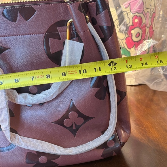 Elegant Plum Tote Bag with Black Accents - Picture 12 of 16